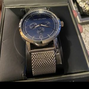 Van Heusen men watch new